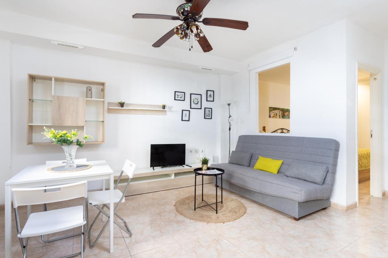 Costa Apartment